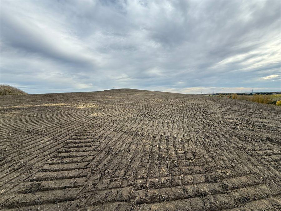 Terrassement de grande masse, modelé d'un talus